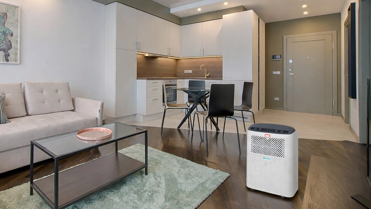 Dezumidificator AlecoAir D16 HOME amplasat într-un living open-space – exemplu de utilizare în apartament